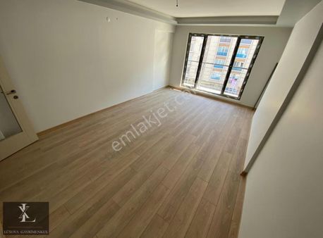 Atapark'da Cadde Üzeri Sıfır Binada Muhteşem 3+1 Daire