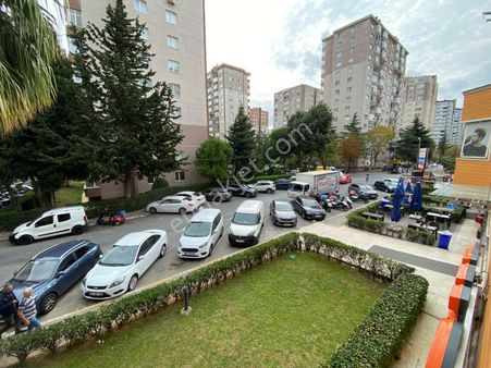 Beylikdüzü Barış Mahallesinde Merkezde 230 M2 Kiralık