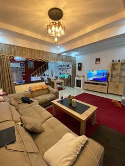 Ilıca Mahallesi’nde 3 + 1 Havuzlu Site İçerisinde 3 + 1 Ters Dubleks Dairemiz Satılıktır