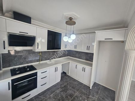 Cantan Emlaktan Akcay İkizcay'da Full Yapılı Geniş Balkonlu Yeşil Alan Cepheli