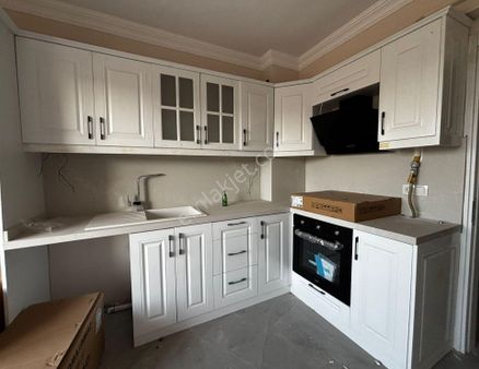 Akgedik Zeki Emlak'tan Akgedik Belediye Sitesinde Satılık 2+1 D.