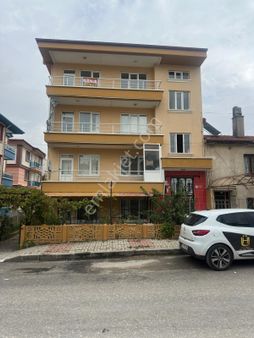 Afyon Üçok Emlaktan Fatih Te Kiralık 3+1 Temiz Bakımlı Daire