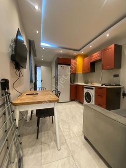 Bahçe Kafe Yakını 1+1 Eşyalı Lüks Tadilatlı Satılık Ve 8 M2 Dükkan İle Birlikte