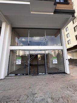 Kırmızı Gayrimenkulden Haliliye Karşıyaka Mahallesinde Kiralık 2 Katlı Dükkan