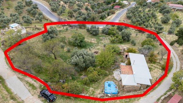 529 Yenipazar Karaçakal Mahallesinde Yola Cepheli Satılık Bahçeli Ev