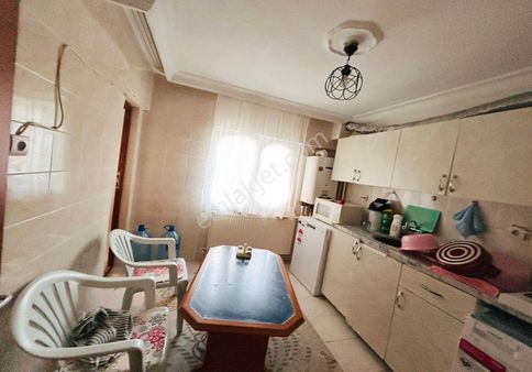 N.yolu Cadde Üzerinde Kat Konumunda 3+1 Daire..!