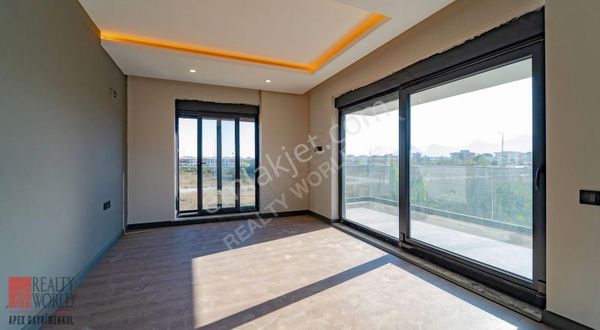 Antalya Döşemealtı Satılık Müstakil,özel Yapım,eşsiz Villa