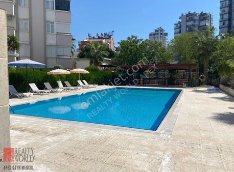 Konyaaltı Öğretmenevlerinde Güvenlikli Havuzlu 1+0 Satılık Daire