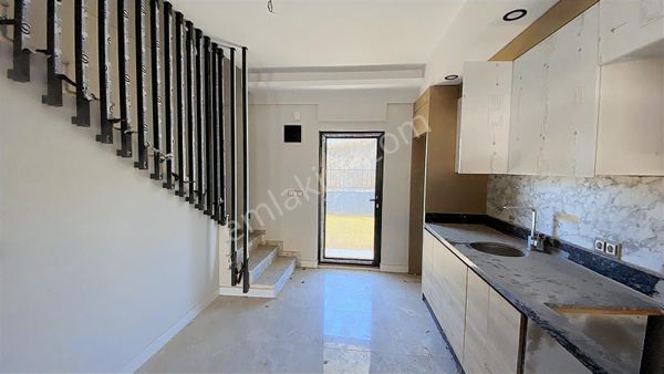 Müstakil Kıvamında 2+1 Geniş Dublex Yazlık!!!