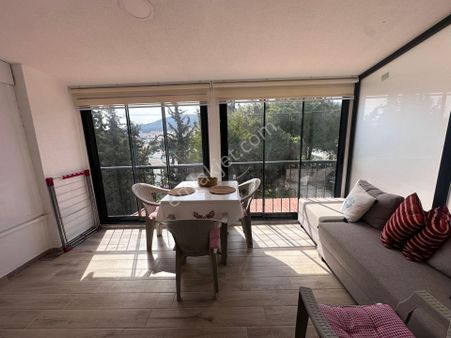 Datça Merkezde Satılık 2+2 75 M² Deniz Manzaralı Tripleks Daire