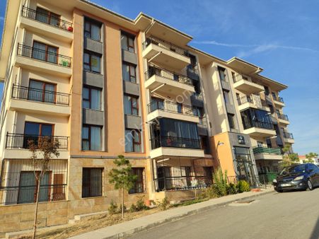 Yemişlik 11.etap Tokide Tapusu Hazır Çift Balkon Satlık 3+1 Ara Kat Daire