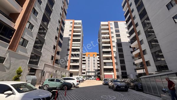 Nilüfer Esentepe Katre Park Oba 1 Sitesinde Arakat 3+1 Daire