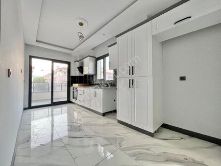 Berkay Demirel'den Akçayda Denize 500m Ayrı Mutfak 2+1 Daire