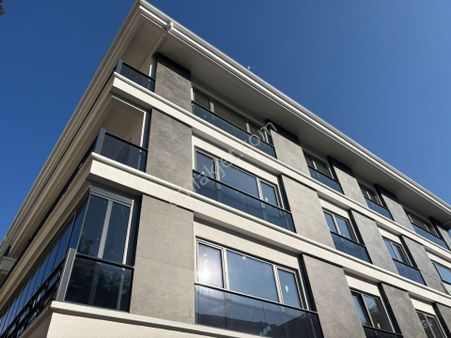 Anadoludan Bahçelievlerde Yeni Binada 3+1+kilerli Katta Ön Güney Lüx...