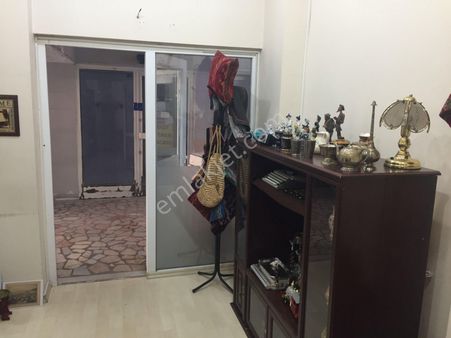 Küçükyalı Minibüs Yolunda Pasaj İçinde 15m2 Dükkan
