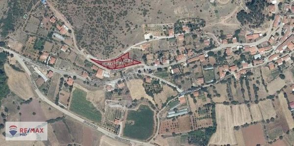 Remax Mid Sındırgı Pürsünler Satılık 3 Adet Arsa