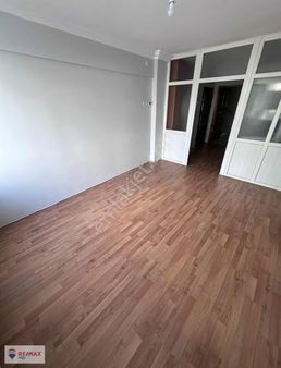 Remax Mid Balıkesir Karesi Atatürk Mh. Kiralık Daire