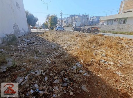 Rölans Gayrimenkul Den İmarlı Satılık Köşe Parsel Arsa