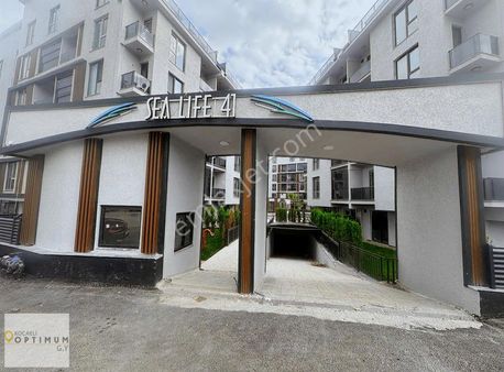 Plajyolu Mah. Sealife Sitesi Satılık 4+1 Çatı Dubleks Daire
