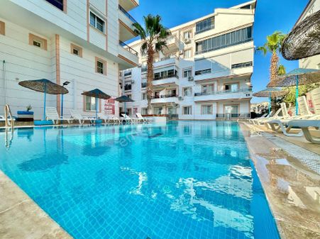 Didim Efeler Mah Havuzlu Sitede Satılık 3+1 Asansörlü Daire