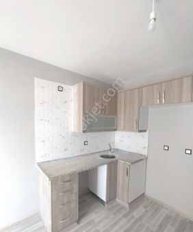 Birlik Gayrimenkul Den Çarkıpare De 1+1 Merkezi Konumda Kaçırılmayacak Kiralık Daire