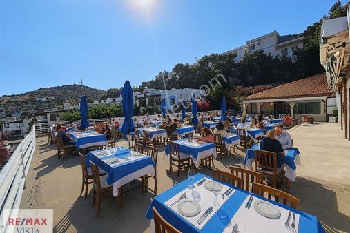 Bodrum Merkez De Kale Ve Deniz Manzaralı Kiralık Restorant