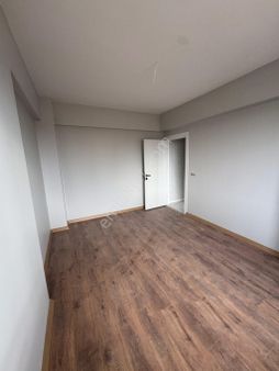 Satılık Sıfır 2+1 Daire Dükkan Üstü Bahçeşehir Mah De