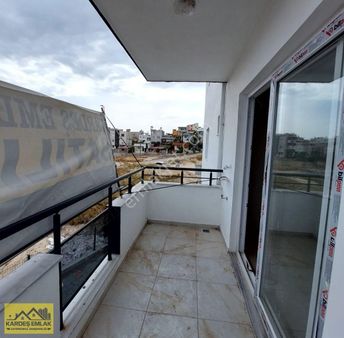 Kardeş Emlak'tan Beyceli De İskanlı Sıfır 2+1 Satlık Daire