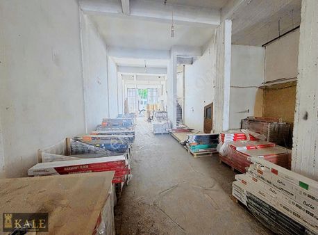 Kale'den Bulvar Üstü Satılık Dükkan