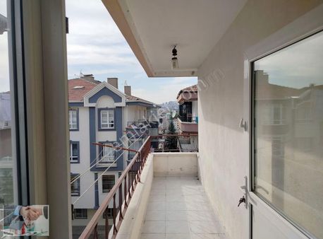 Melek Özen Okulu Yakını Daire