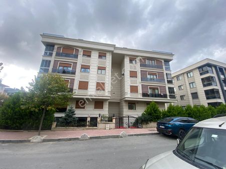 Bahçelievler Hurmalı Sokak Da 5+2 Satılık Dubleks Daire