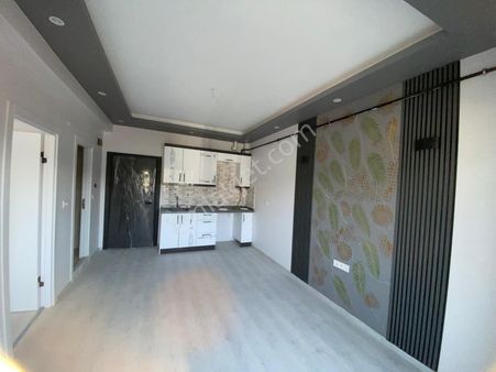 Canyapı'dan Dinkçiler Mahallesinde 1+1