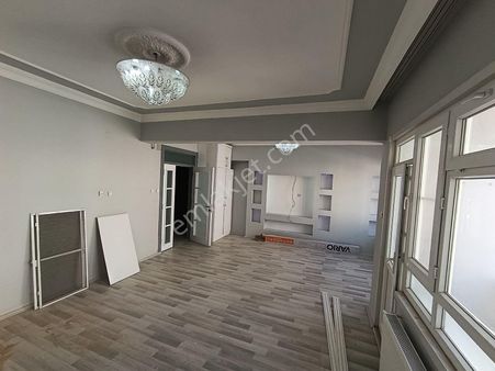 Takas Gayrimenkul'den Kilis Gençlik Merkezi Yanında Kiralık 2+1