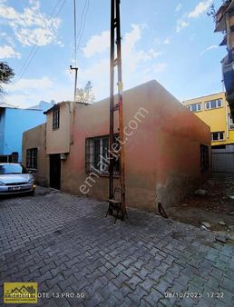 Kardeş Emlak'tan Selahattin Eyyubi Mh Tek Katlı Müstakil Ev