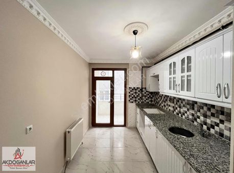 Akdoğanlardan Bağlık Okullar Bölgesinde Satılık İskanlı 3+1