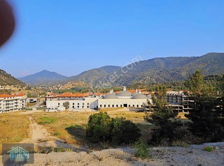 Acil Satılık Turizm Bölgesinde Cadde Üzeri Arsa