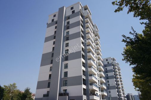 Esen'den Doğuşkent Sitesinde Arkat Satılık Daire