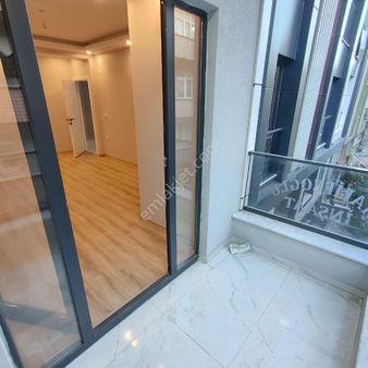 İdrisoğulları Gayrimenkul Rami Yeni Mah. Satılık Sıfır Ultra Lüks 100 M2 2+1 Daire