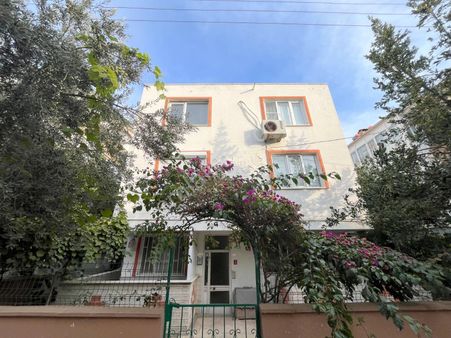 🟣 Güç Gayrimenkul'den Akçay Merkez'de Denize 50 Adım Masrafsız Satılık 2+1 Daire