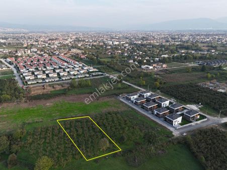 Sarayyeri Mahallesi'nde 2050 M2 Satılık Arsa