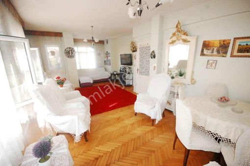 Altıntepede Süper Konumda Marmaraya Yakın Eşyalı 2+1