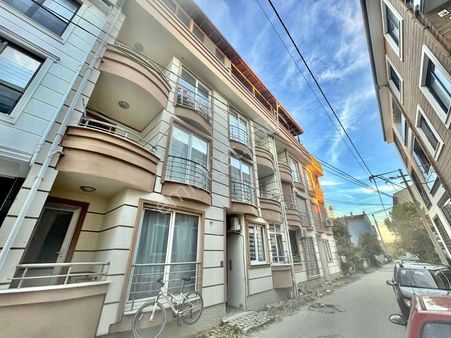 🛑🛑aktif'ten Akçay Merkez'de Satılık Ayrı Mutfaklı Ön Cepheli Bahçeli 1+1 Daire