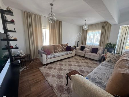 Lefkoşa Kızılbaş'ta Sosyal Konutlarda Satılık 3+1 Daire !!