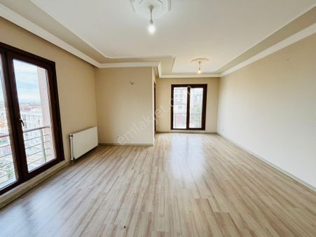 Güven'den İstasyonda Butik Sitede Hızlı Trene Yakın 3+1 Daire