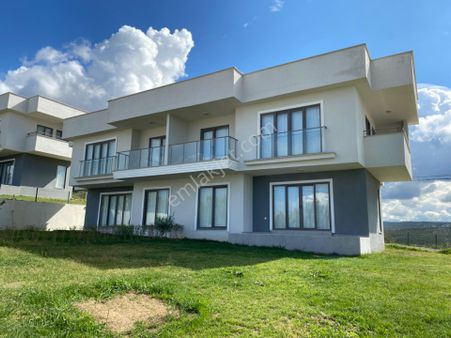 Gömeç Keremköy'de Satılık Deniz Manzaralı Villa