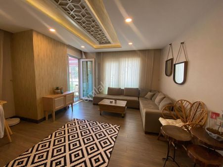 Site İçerisinde Şık Mimari Tasarımlı 2+1