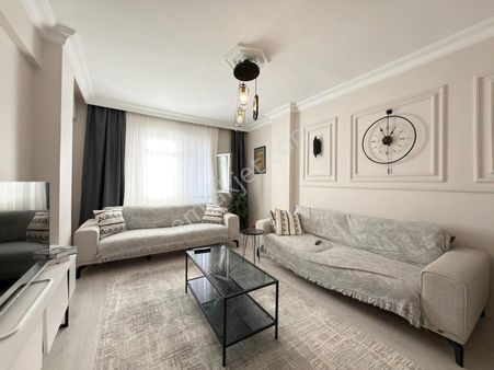 Salih Emlak 'tan Güney Cephe 2+1 Masrafsız 3.kat Daire