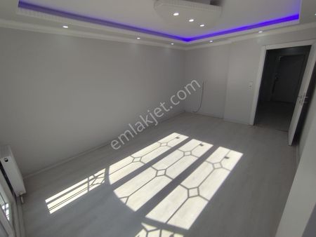 Yunus Emre Mahallesi'nde Satılık Sıfır Daire