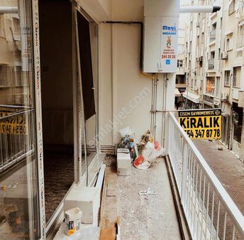 Karşıyaka Merkezinde ( Tuna Mahallesinde ) Kiralık 3+1 Daire