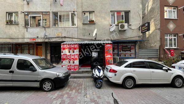 4.levent Çeliktepede 62 M2 İyi Cirolu Faal Devren Satılık Market